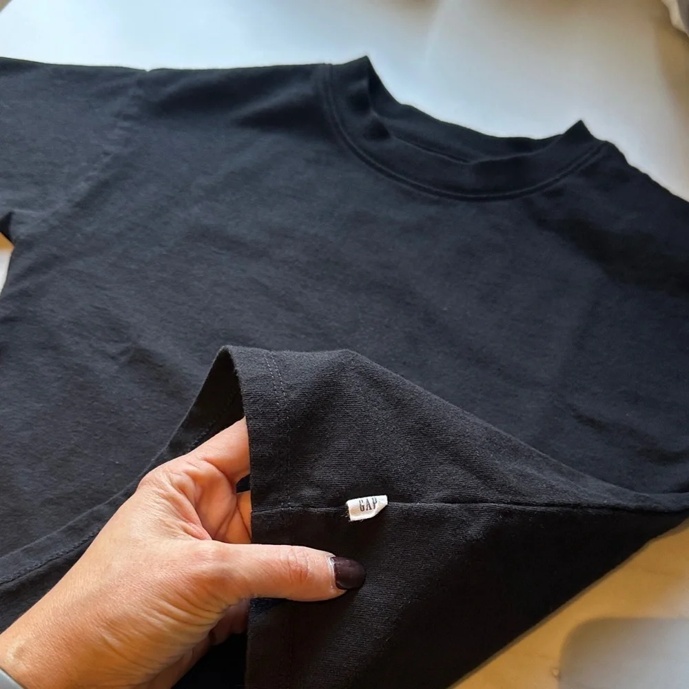 Gap kids Classic Black T-Shirt